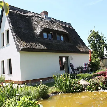 Cosy Apartment In Pepelow Near Baltic Sea Exterior foto